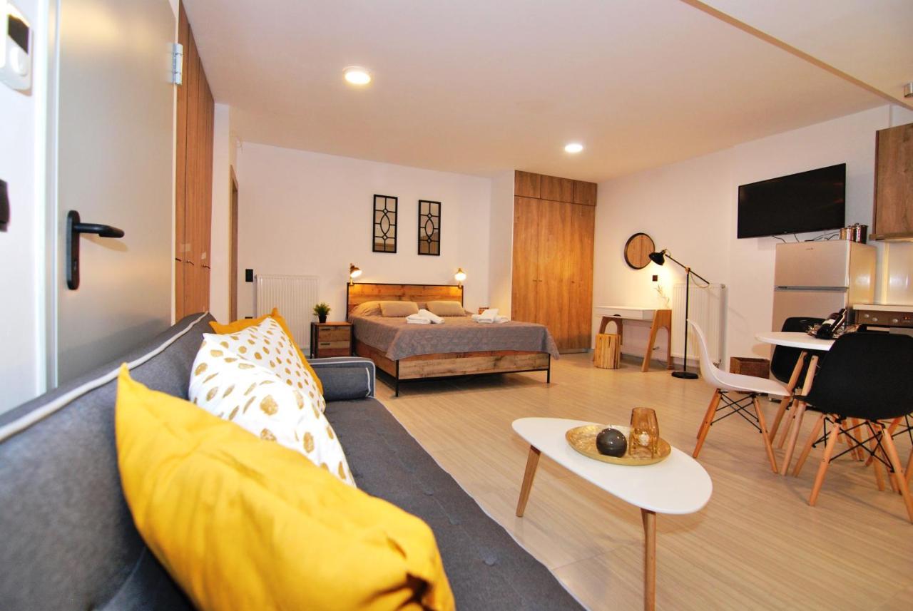 Brand New Cozy Basement Apartment アルゴストリオン エクステリア 写真